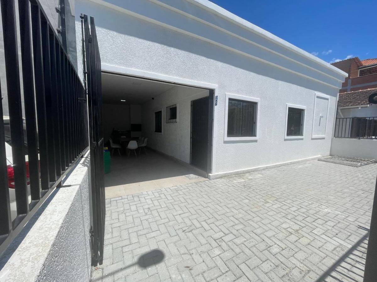 Casa A 40 Metros Da Praia, Rua Tranquila