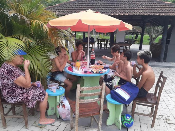 Casa A 40 Metros Da Praia, Rua Tranquila *